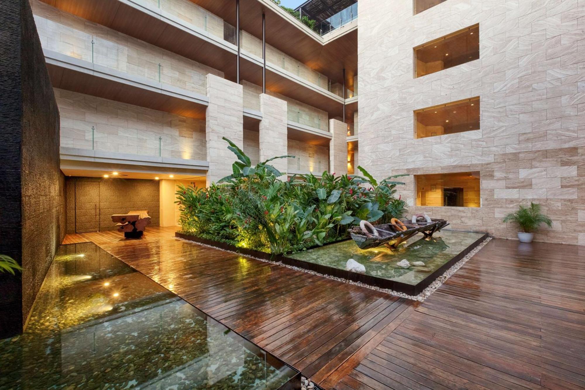 The Yucatan Playa Del Carmen, Adults Only, Tapestry Collection By Hilton Hotel Exterior photo